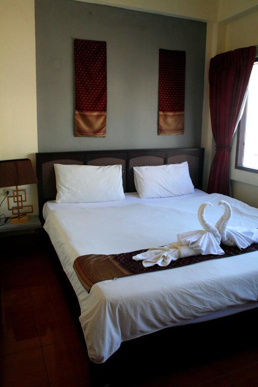 2Gether Guesthouse Karon Rum bild