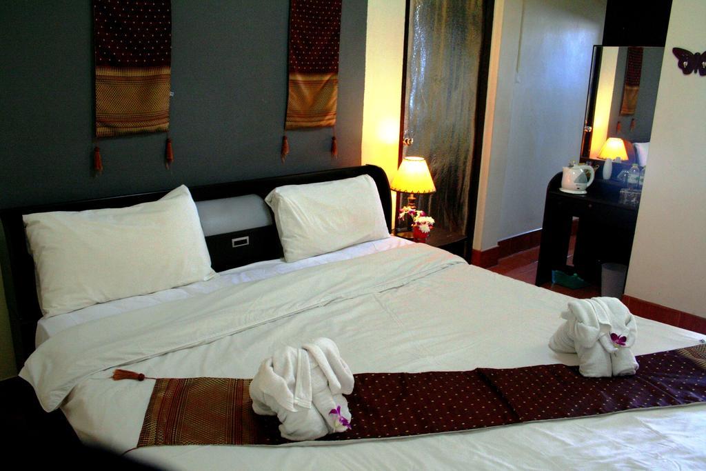2Gether Guesthouse Karon Rum bild