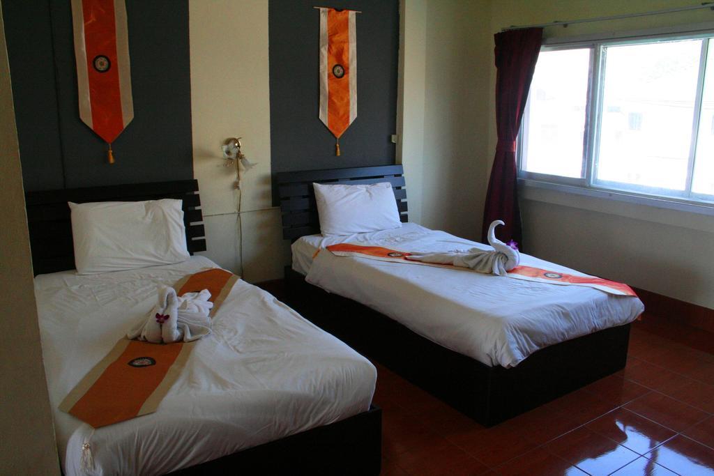 2Gether Guesthouse Karon Rum bild