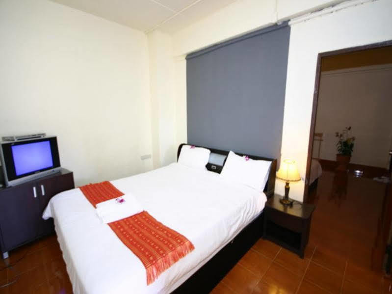 2Gether Guesthouse Karon Exteriör bild